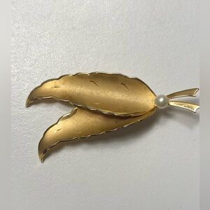 Vintage Signed Ekelund MCM 12k Gold-Filled Leaf Brooch with Faux Pearl Accent